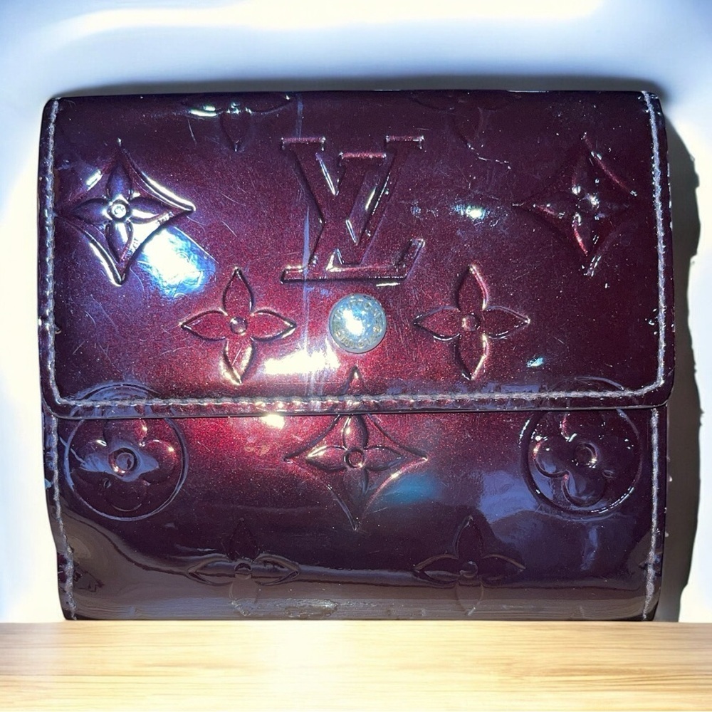 Louis Vuitton Elise Trifold Wallet - Picture 1 of 15